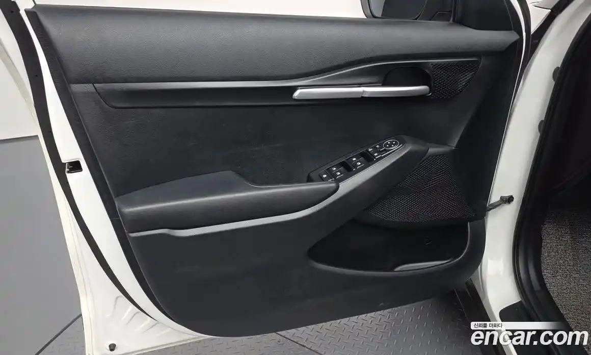 Kia Seltos 2024 1.6 гидро, фото 14