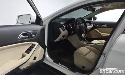 Mercedes-Benz GLA-Class 2018 2.0 гидро, миниатюра 12