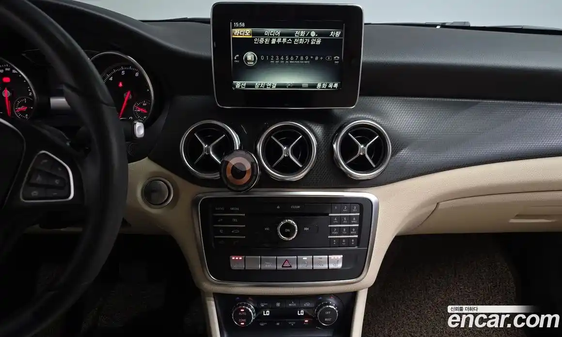 Mercedes-Benz GLA-Class 2018 2.0 гидро, фото 19