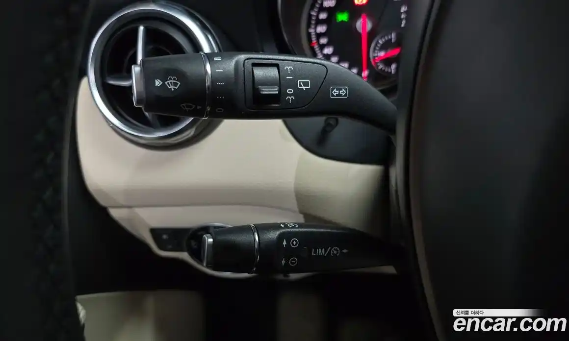 Mercedes-Benz GLA-Class 2018 2.0 гидро, фото 23