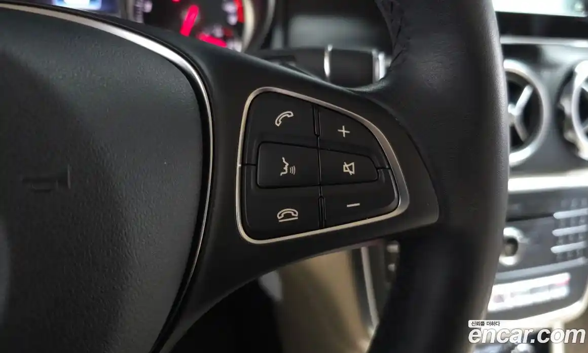 Mercedes-Benz GLA-Class 2018 2.0 гидро, фото 27