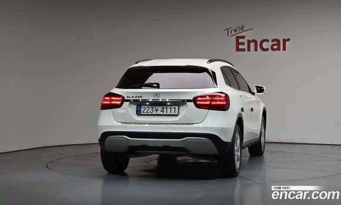 Mercedes-Benz GLA-Class 2018 2.0 гидро, фото 3
