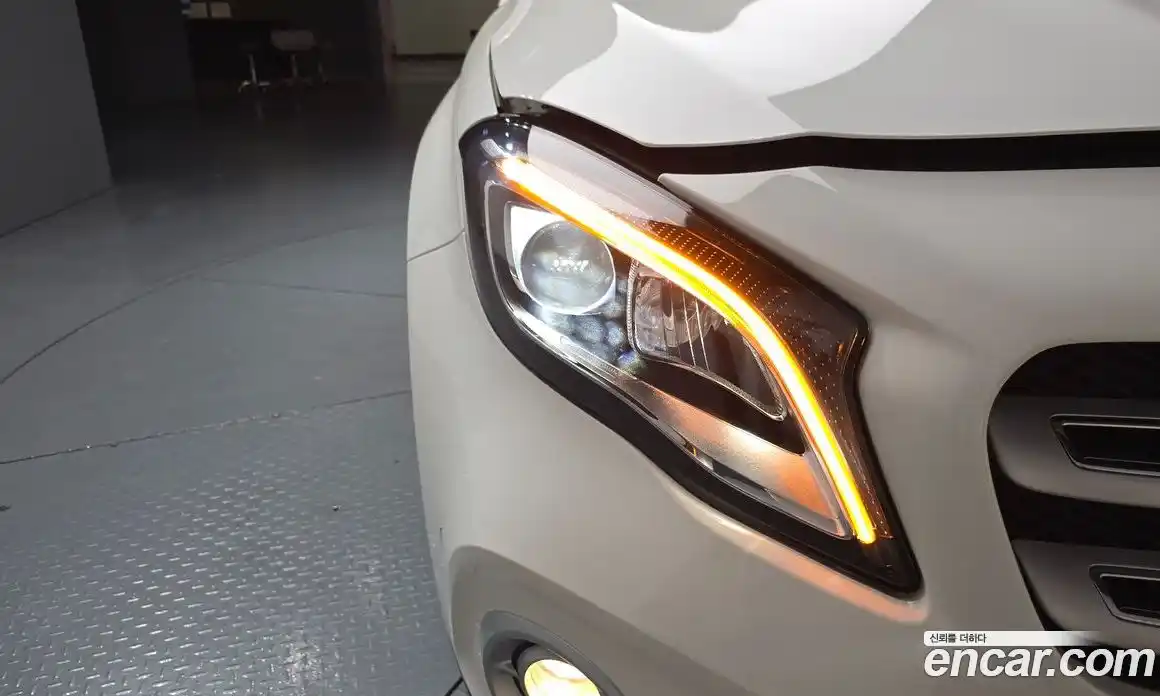 Mercedes-Benz GLA-Class 2018 2.0 гидро, фото 7