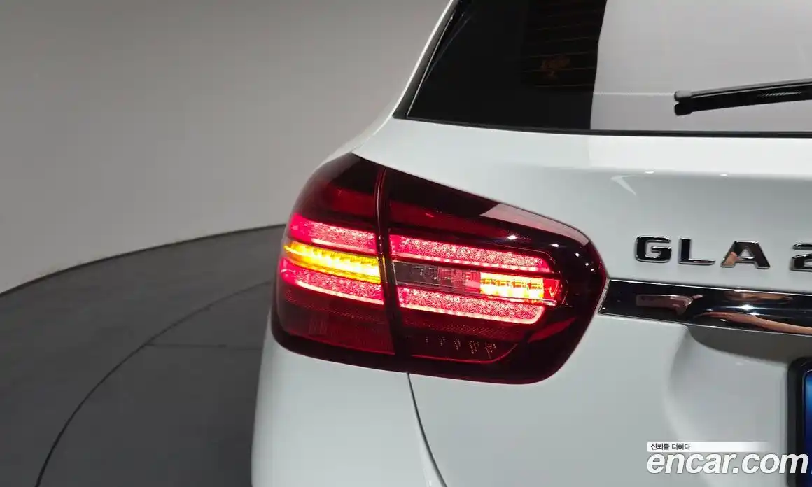 Mercedes-Benz GLA-Class 2018 2.0 гидро, фото 8