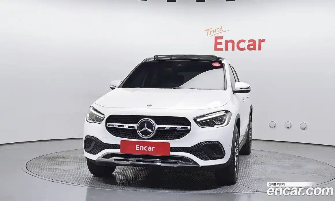 Mercedes-Benz GLA-Class 2021 2.0 гидро, фото 3