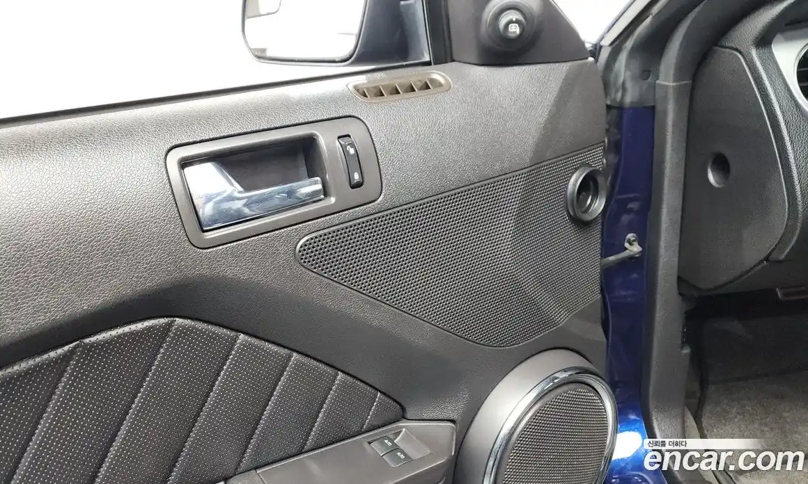 Ford Mustang 2011 3.7 автомат (гидро), фото 12