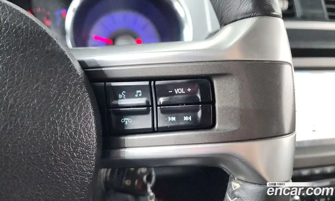 Ford Mustang 2011 3.7 автомат (гидро), фото 18