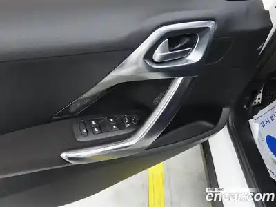 Peugeot 2008 2015 1.6 автомат (гидро), миниатюра 12