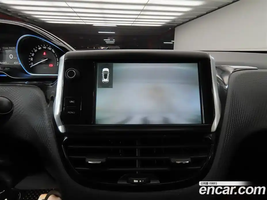 Peugeot 2008 2015 1.6 автомат (гидро), фото 14