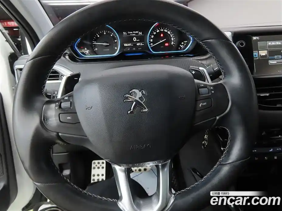 Peugeot 2008 2015 1.6 автомат (гидро), фото 8