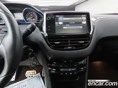 Peugeot 2008 2015 1.6 автомат (гидро), миниатюра 10