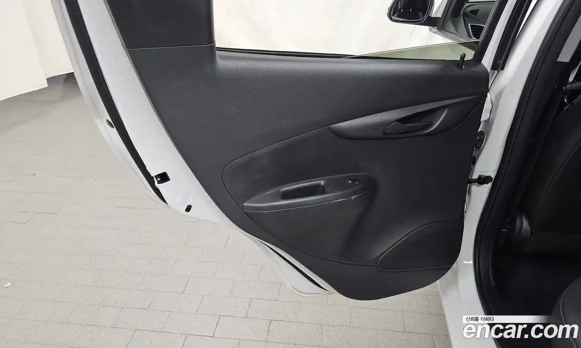 Chevrolet Spark 2021 1.0 гидро, фото 15
