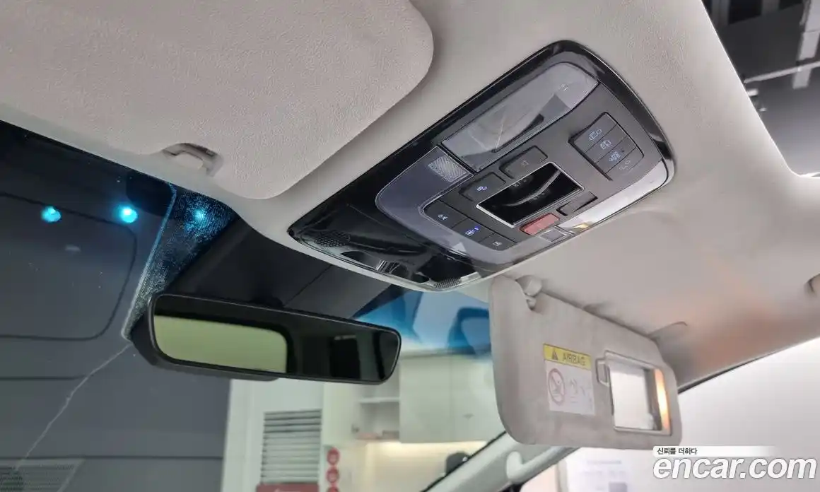 Hyundai Staria 2023 2.2 автомат (гидро), фото 18