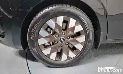 Hyundai Staria 2023 2.2 автомат (гидро), миниатюра 5