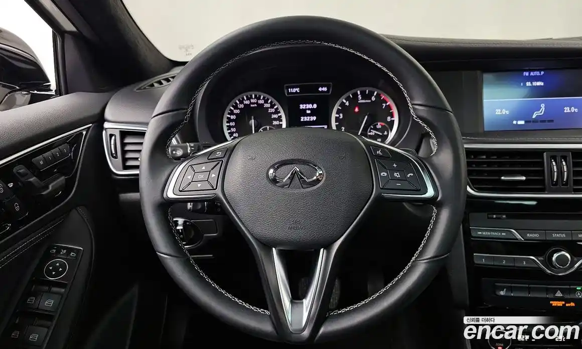 Infiniti Q30 2019 2.0 гидро, фото 13