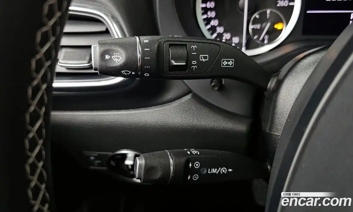 Infiniti Q30 2019 2.0 гидро, фото 14