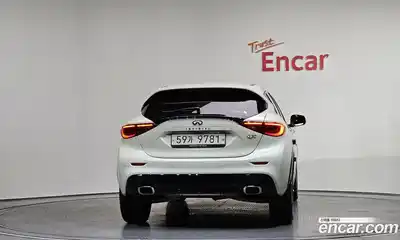 Infiniti Q30 2019 2.0 гидро, миниатюра 4