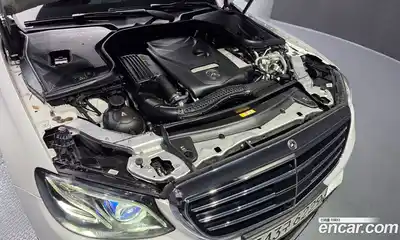 Mercedes-Benz E-Class 2019 2.0 гидро, миниатюра 6