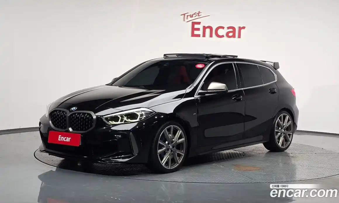 BMW 1 серия 2022 2.0 автомат (гидро), фото 1