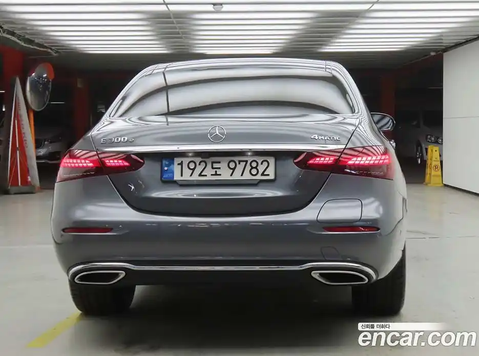 Mercedes-Benz E-Class 2021 2.0 автомат (гидро), фото 3