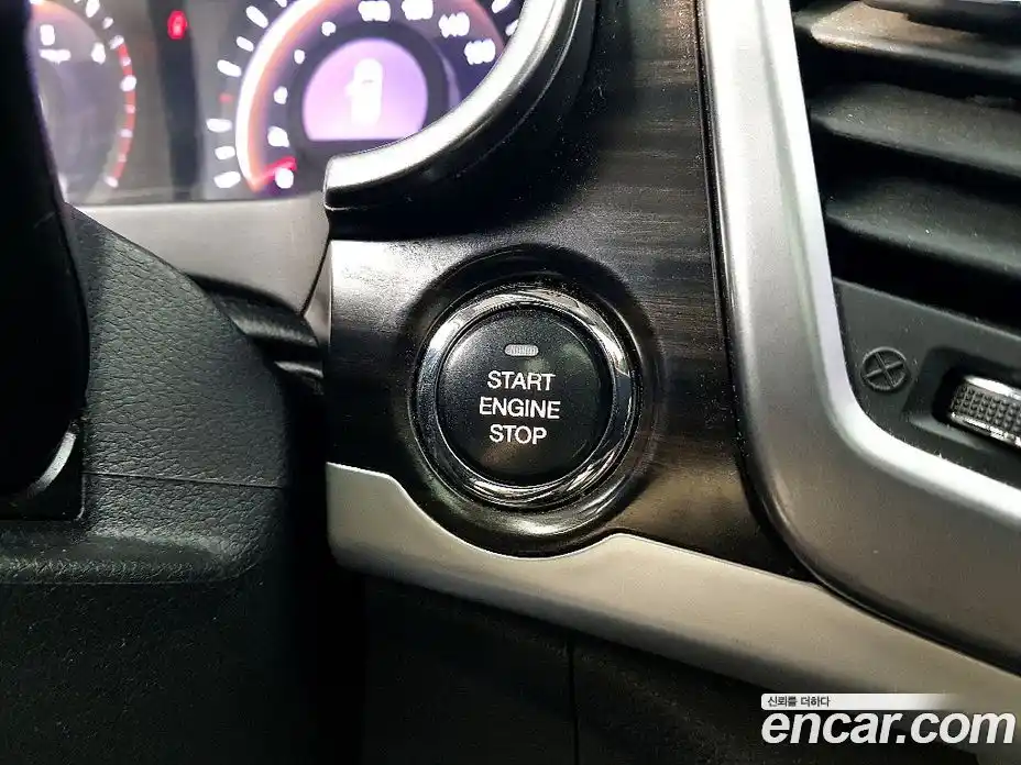 SsangYong Korando 2014 2.0 автомат (гидро), фото 13