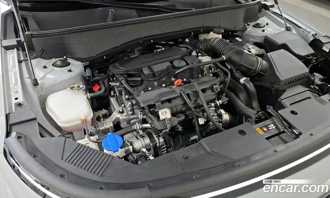 Hyundai Kona 2026 1.6 автомат (гидро), фото 6