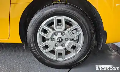 Hyundai Staria 2025 3.5 автомат (гидро), миниатюра 7