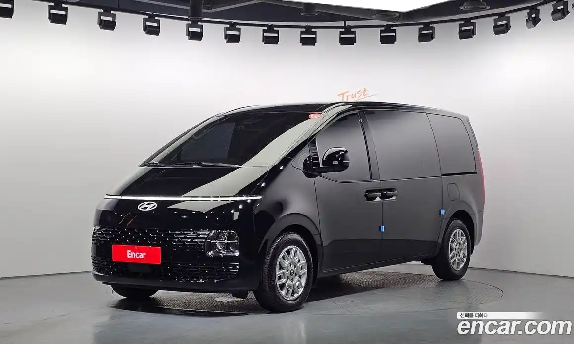 Hyundai Staria 2024 3.5 гидро, фото 1