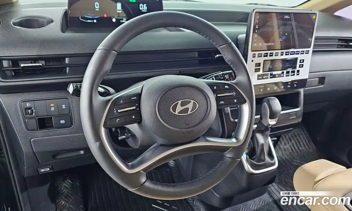 Hyundai Staria 2024 3.5 гидро, фото 17