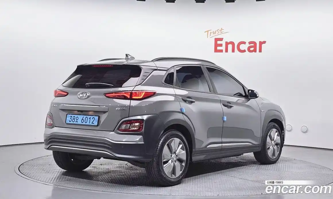 Hyundai Kona 2020 0.2 автомат (гидро), фото 2