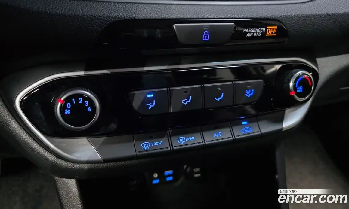 Hyundai i30 2018 1.4 автомат (гидро), фото 16