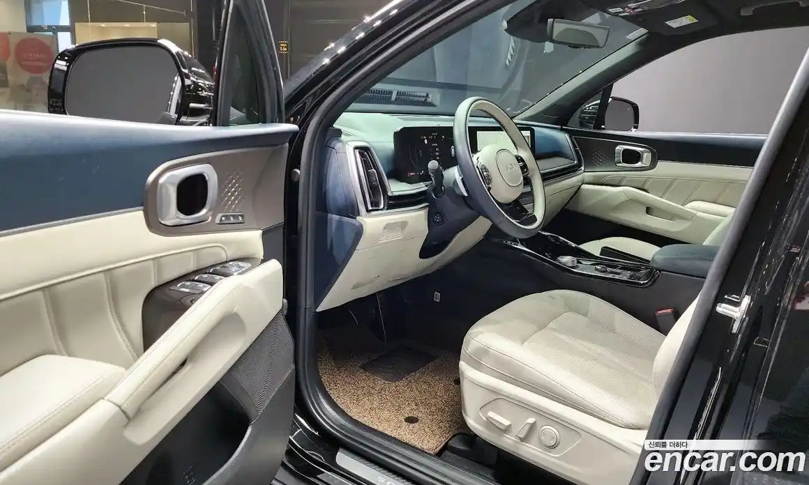Kia Sorento 2023 1.6 автомат (гидро), фото 13