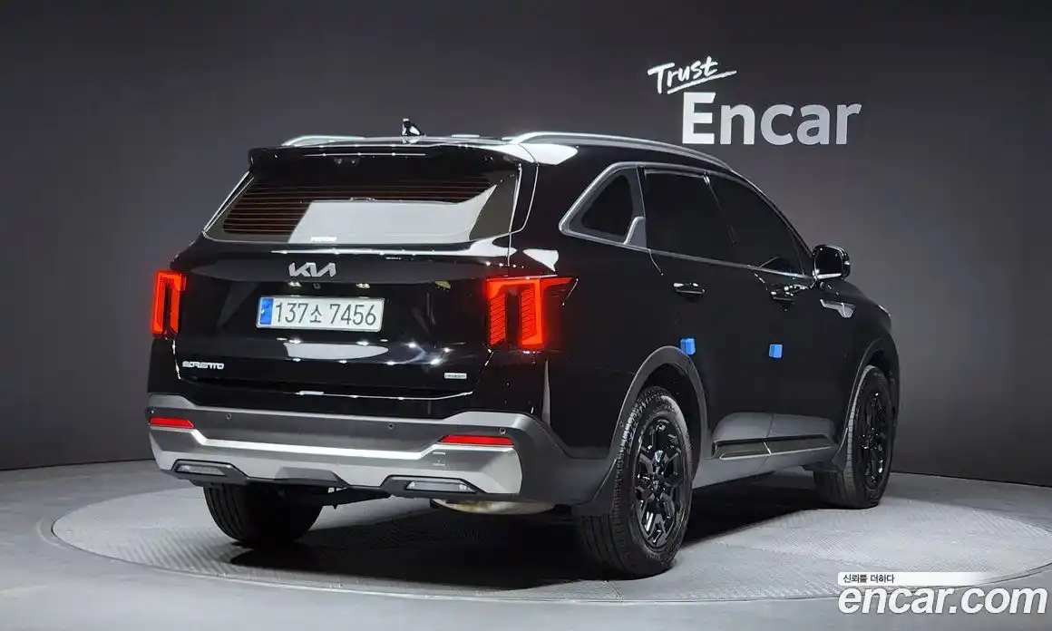 Kia Sorento 2023 1.6 автомат (гидро), фото 2
