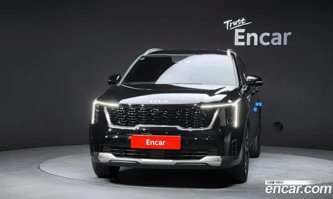Kia Sorento 2023 1.6 автомат (гидро), фото 3