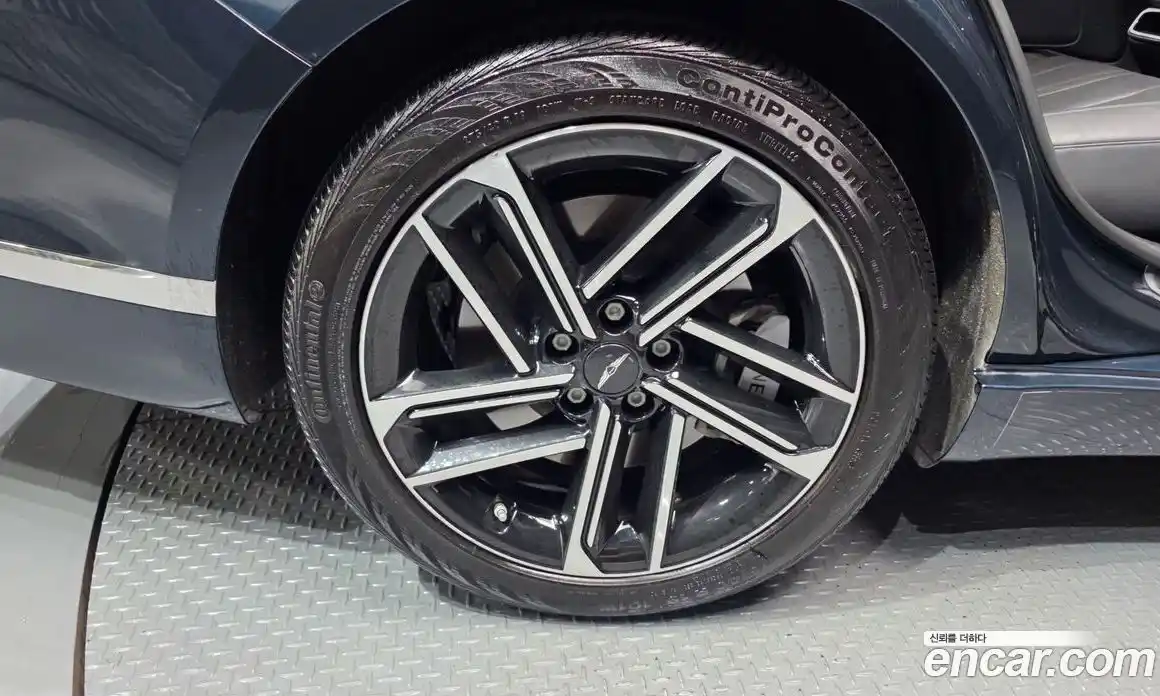 Genesis G80 2024 2.5 автомат (гидро), фото 5