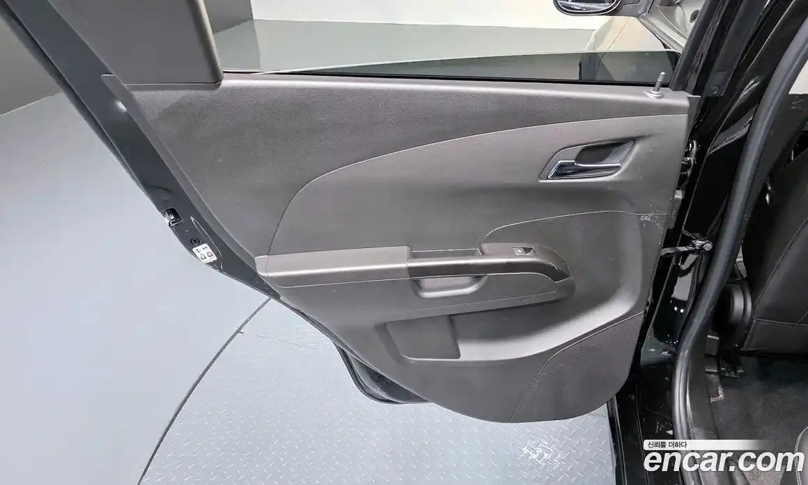 Chevrolet Aveo 2018 1.4 механика, фото 15
