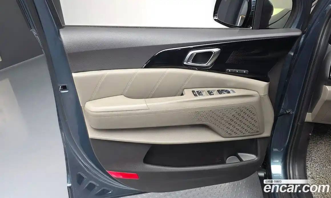 Kia Canival 2024 1.6 гидро, фото 15