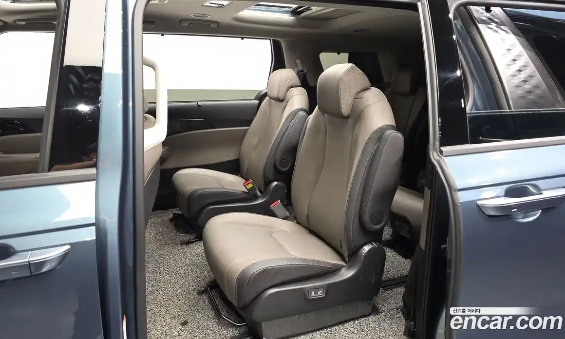 Kia Canival 2024 1.6 гидро, фото 16