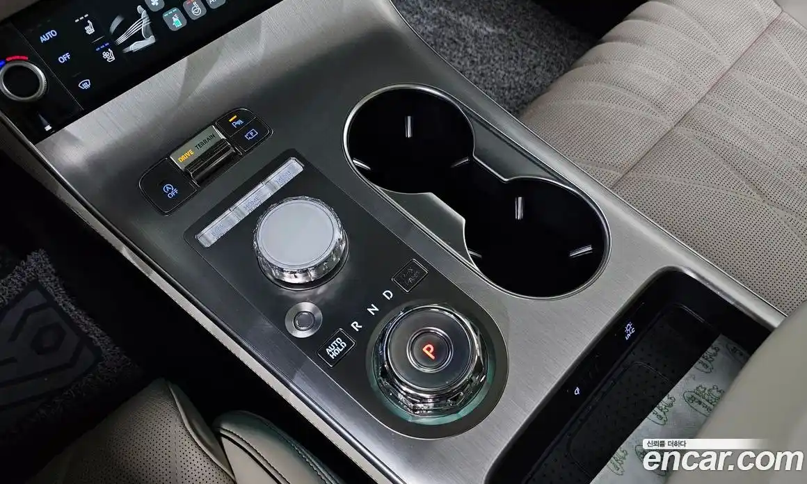 Genesis GV70 2024 2.5 гидро, фото 12