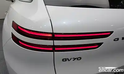 Genesis GV70 2024 2.5 гидро, миниатюра 9