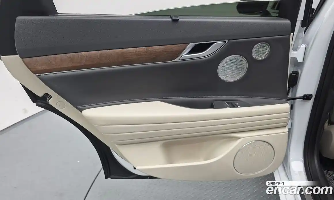 Genesis G80 2023 2.5 автомат (гидро), фото 15