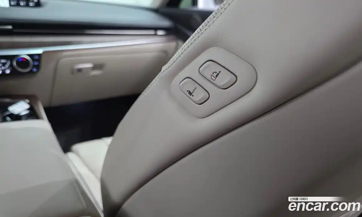 Genesis G80 2023 2.5 автомат (гидро), фото 32