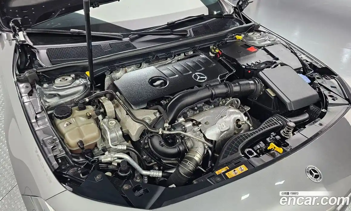 Mercedes-Benz A-Class 2021 2.0 гидро, фото 6