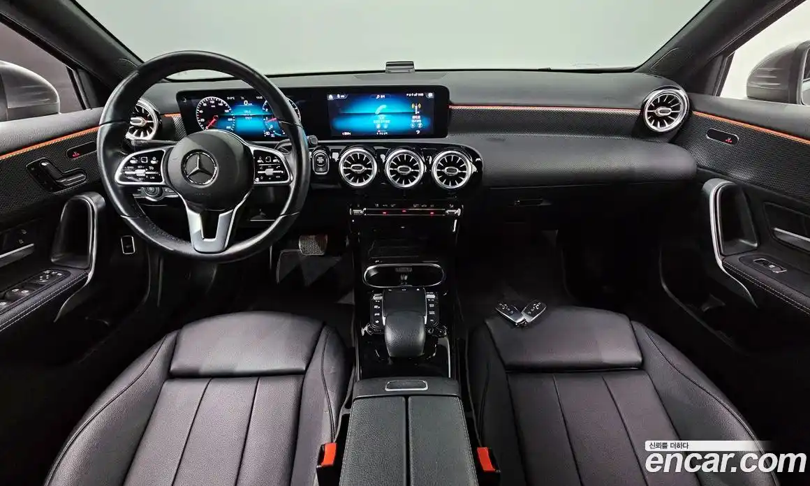 Mercedes-Benz A-Class 2021 2.0 гидро, фото 7