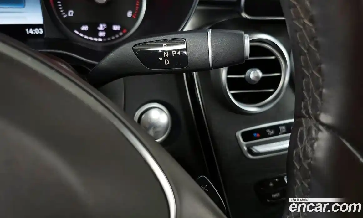 Mercedes-Benz GLC-Class 2017 2.1 гидро, фото 12 Mercedes-Benz GLC-Class 2017 2.1 гидро, фото 12