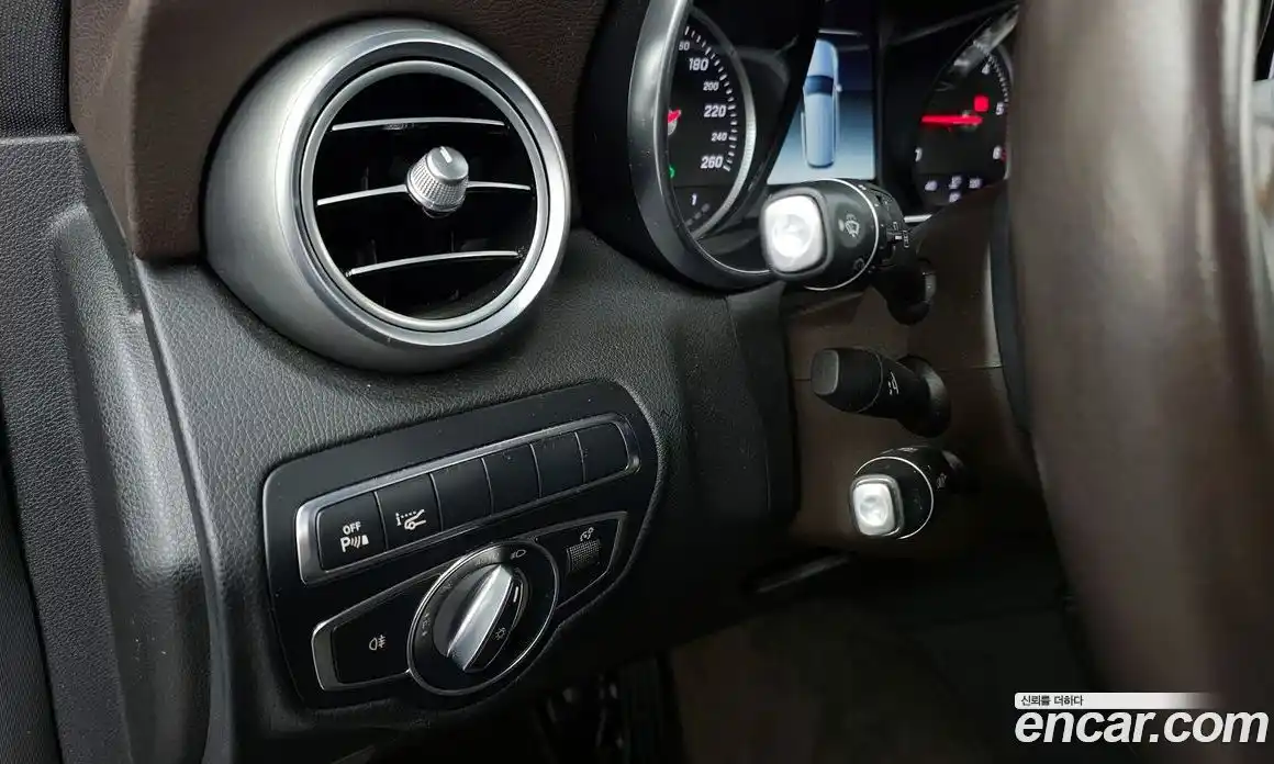 Mercedes-Benz GLC-Class 2017 2.1 гидро, фото 28 Mercedes-Benz GLC-Class 2017 2.1 гидро, фото 28
