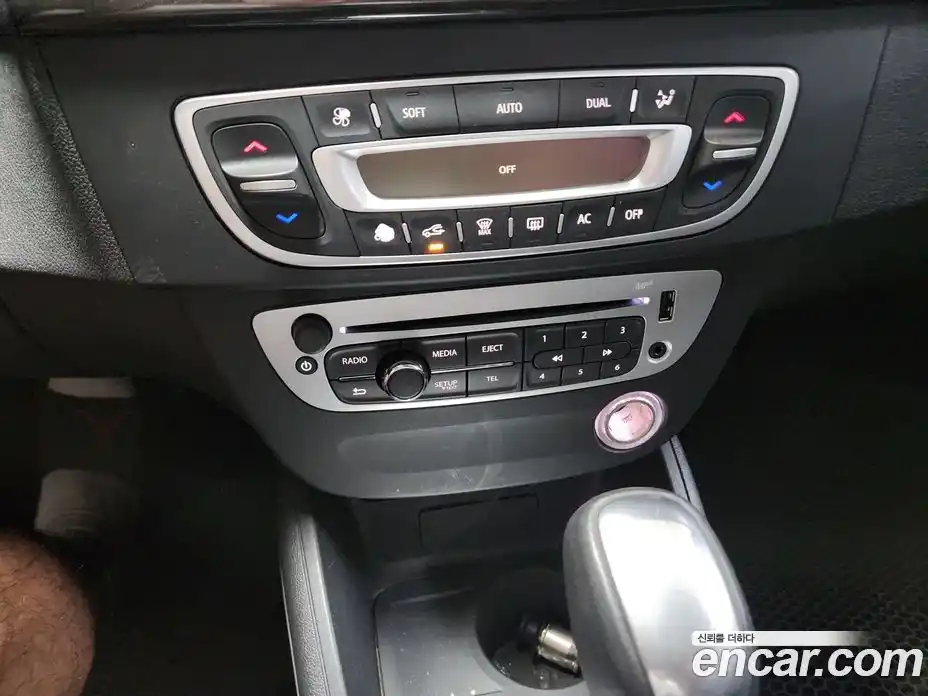 Renault SM3 2013 1.6 гидро, фото 13