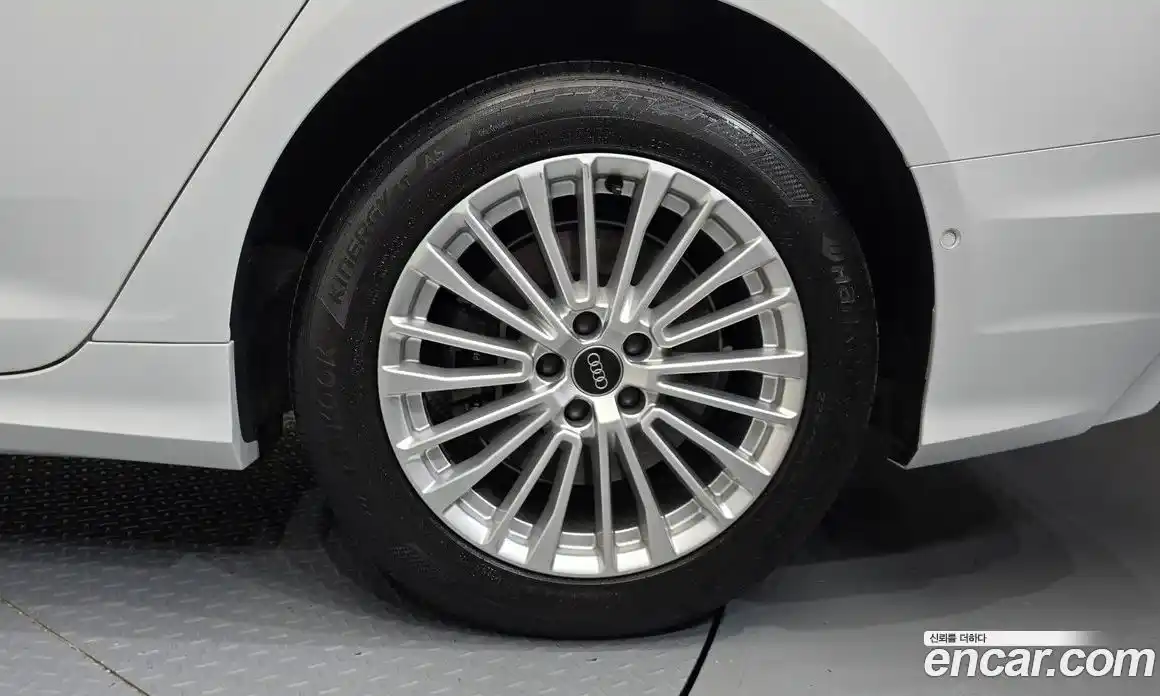 Audi A6 2021 2.0 гидро, фото 6