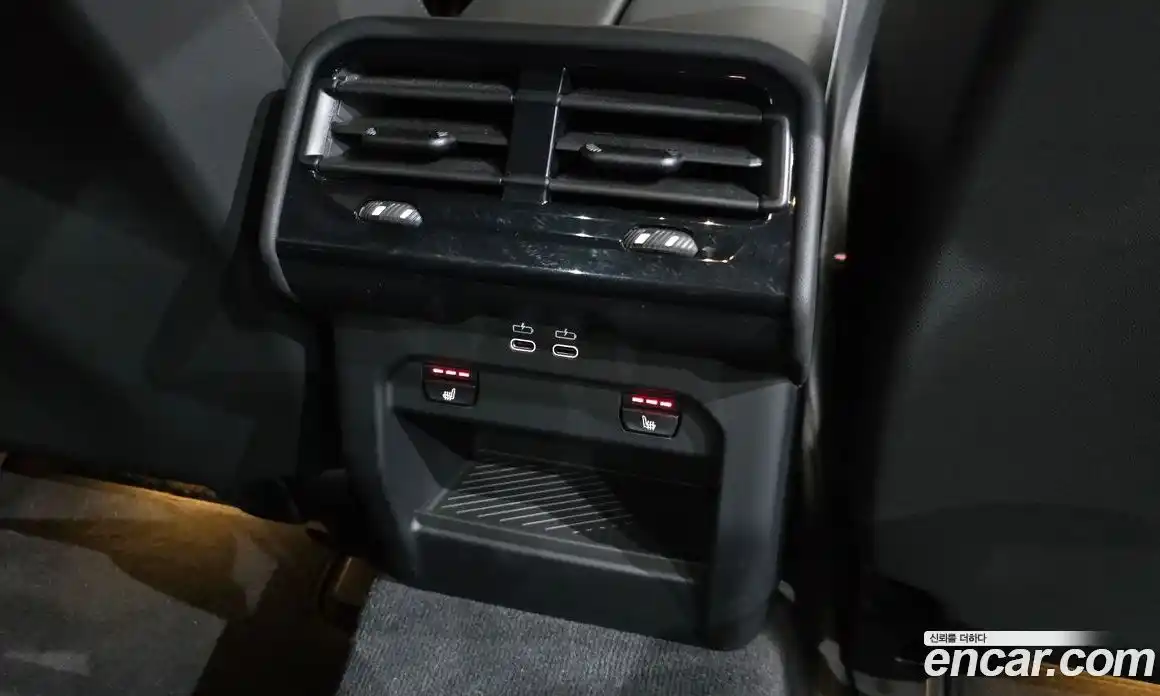 BMW 5-Series 2025 2.0 гидро, фото 15