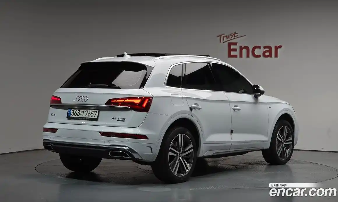 Audi Q5 2021 2.0 гидро, фото 1